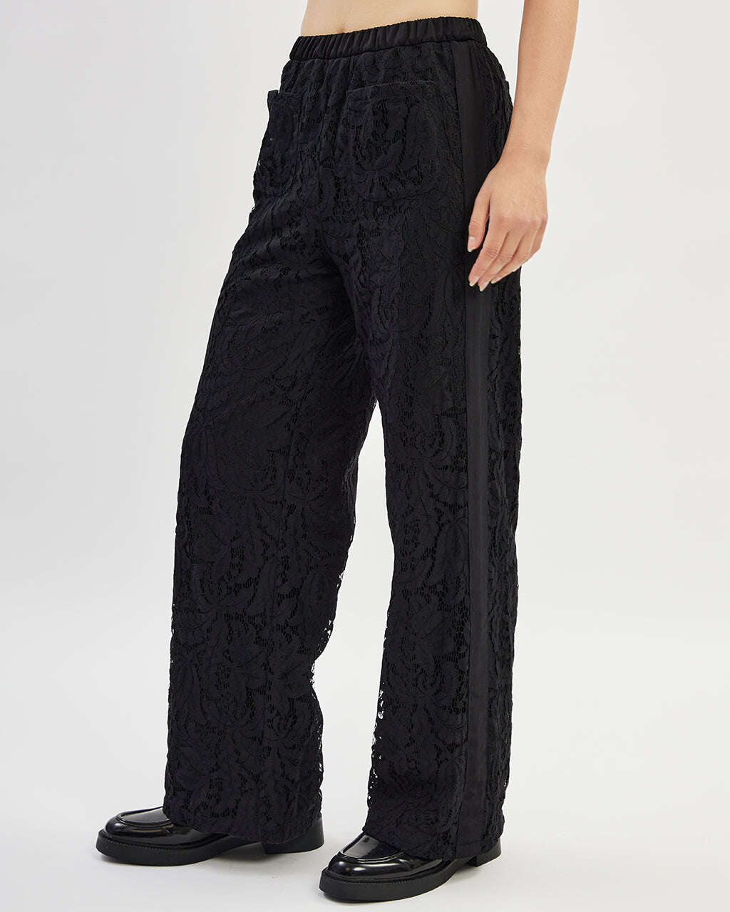 Straight cut lace trousers |MADARA Nolo Store