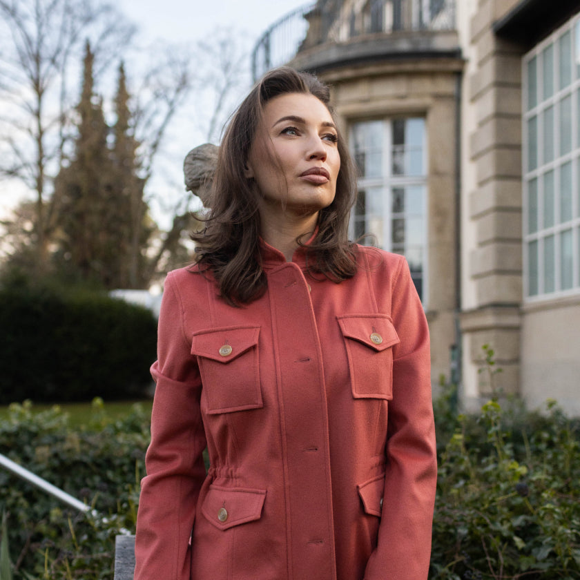 How can one women jacket redefine an entire outfit? - NOLO