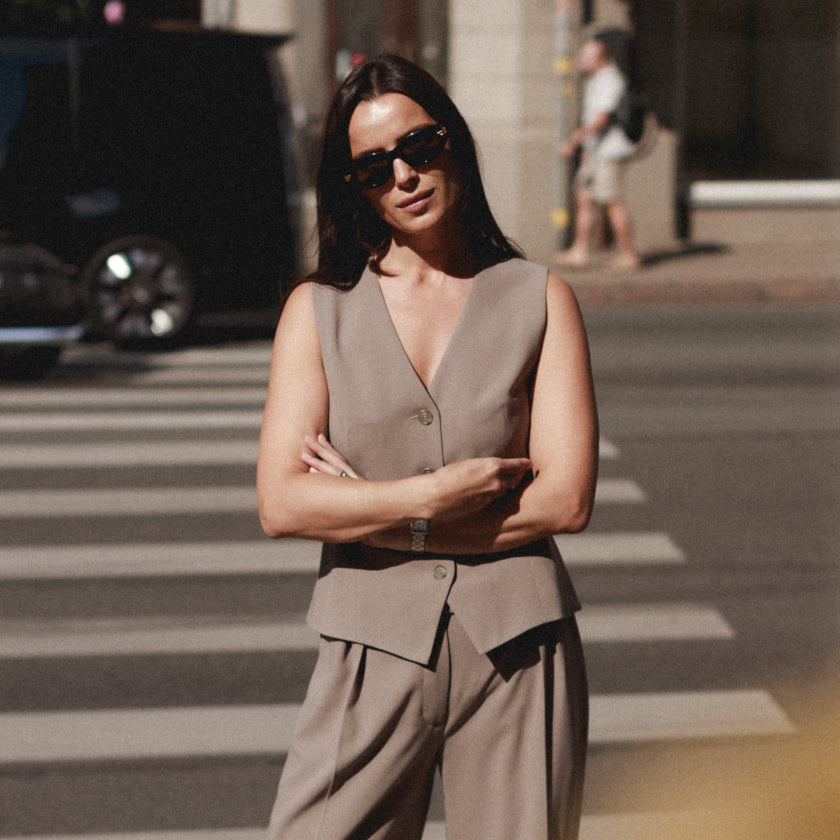 Clothing tips for women: how to dress stylish for errands?