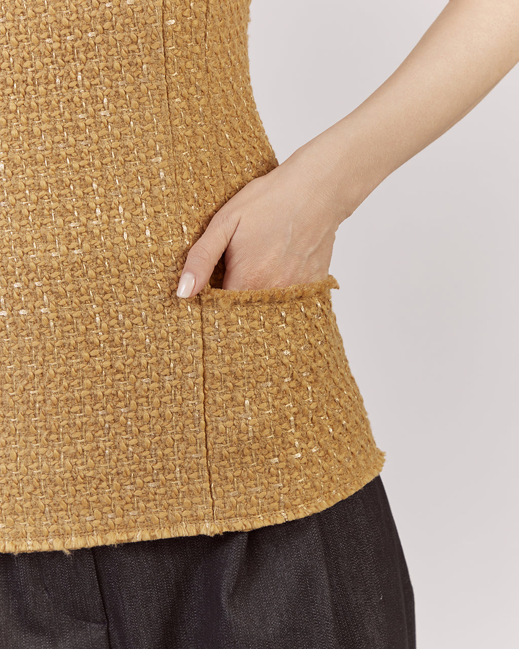 PIEGUĻOŠS TVĪDA TOPS | PAMELA