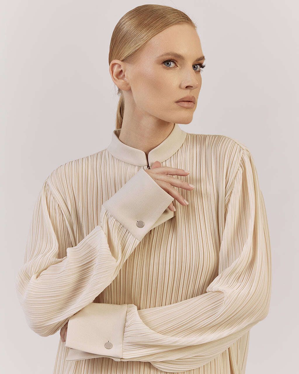BLOUSE MADE FROM SHEER PLEATED FABRIC |LETIZIA Nolo Store