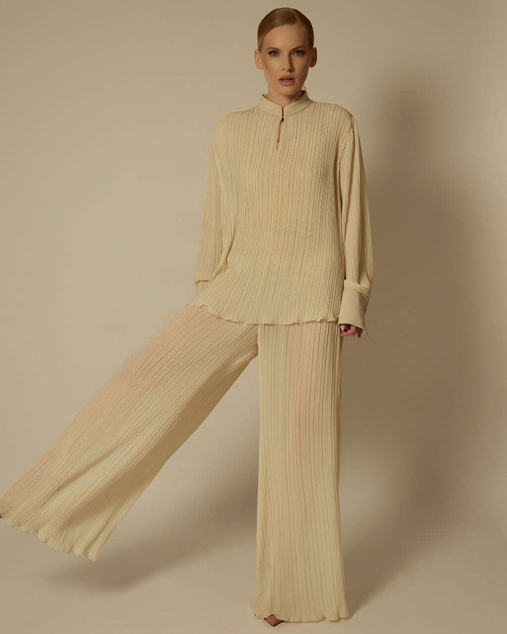 BLOUSE MADE FROM SHEER PLEATED FABRIC |LETIZIA Nolo Store