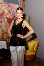 Samta tops ar volānu detaļu |ULIANA