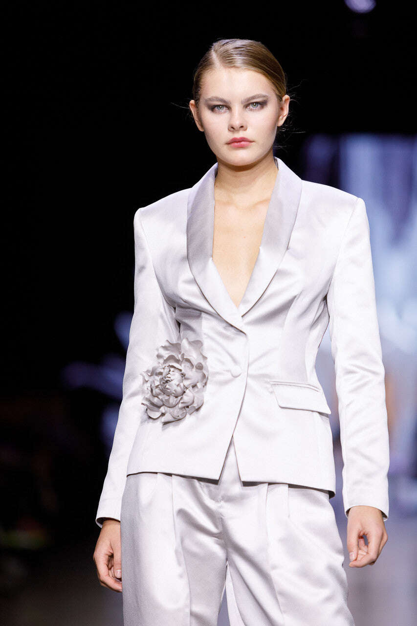 Light Gray Fitted Single Breasted Taffeta Tailored Blazer | KAOTO Nolo Store