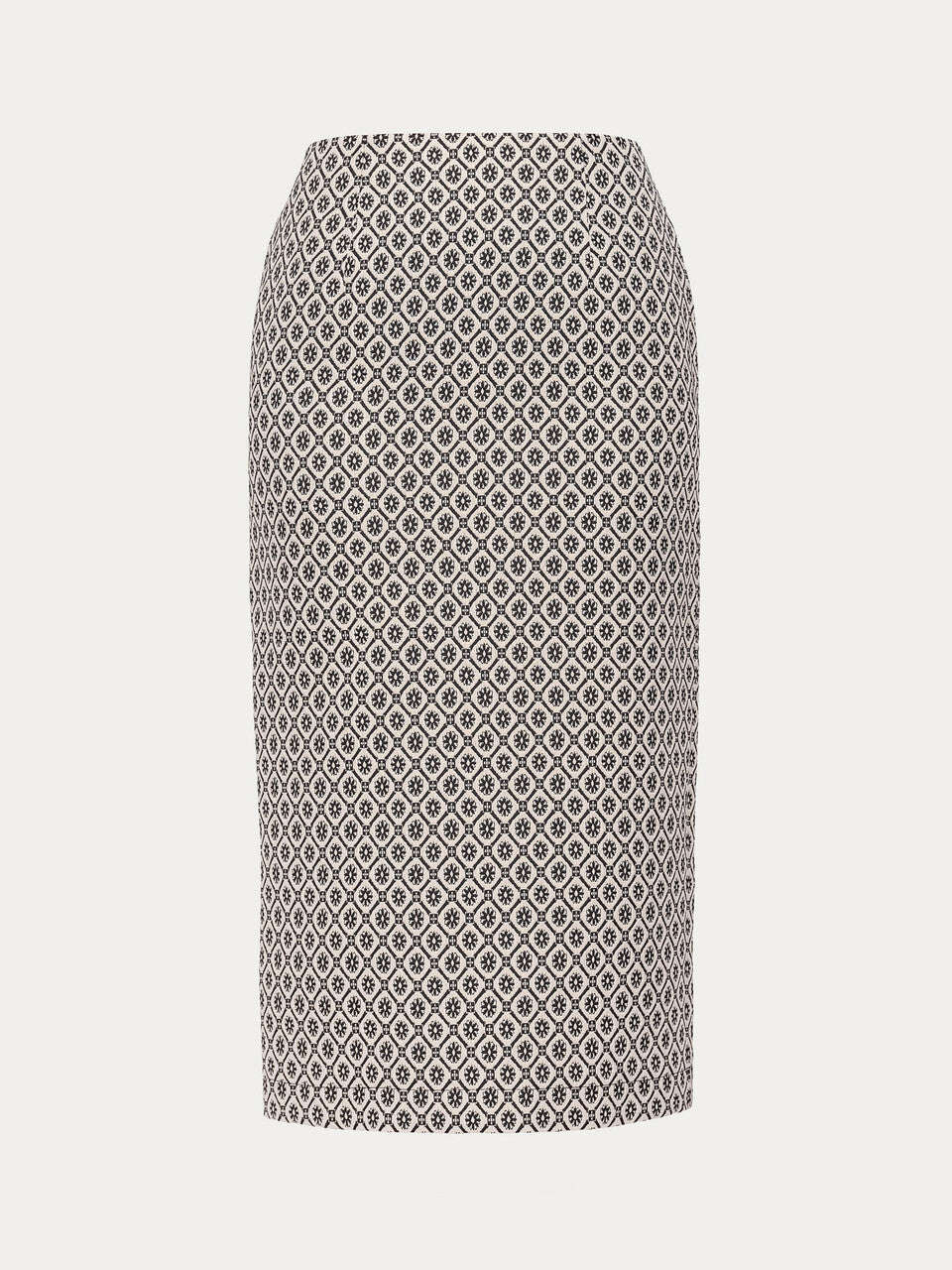 Sand dunes with an elegant slit and pattern | KEYANA Nolo Store