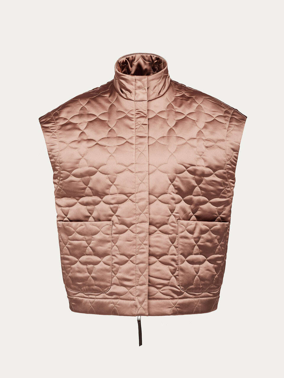 Sporty vest with a narrow cut | IORI Nolo Store