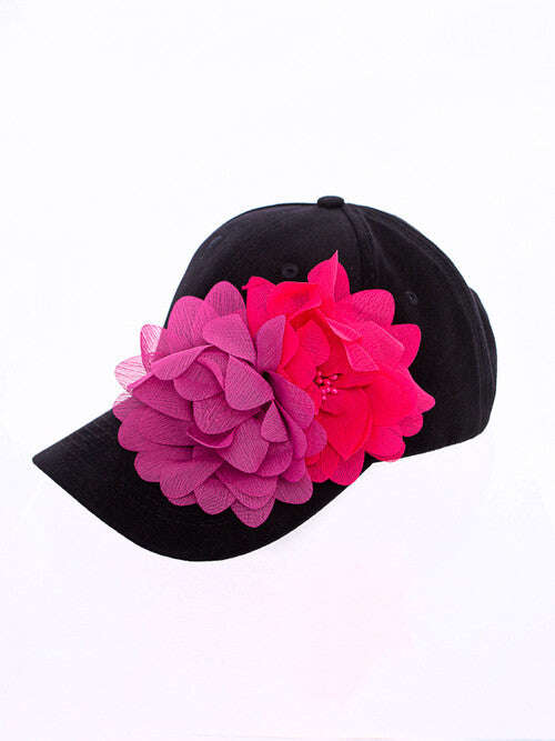 Black Cap With Decorative Brooches | FLOWERS Nolo Store
