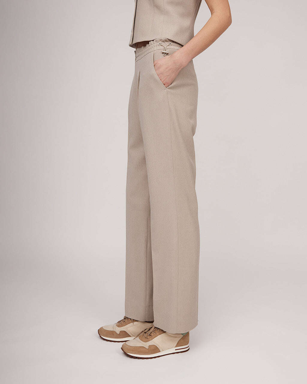 Classic wool trousers with elastic waistband and fasteners | KIARA Nolo Store