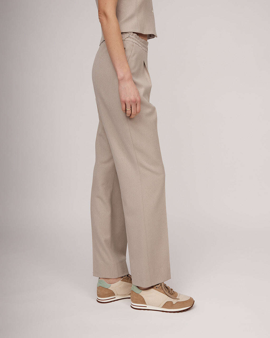 Classic wool trousers with elastic waistband and fasteners | KIARA Nolo Store