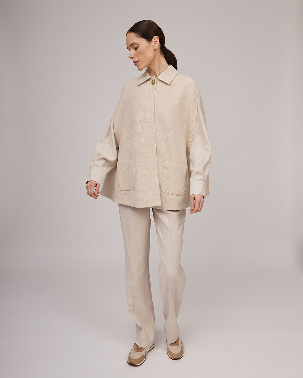 Grey and white viscose classic trousers with elastic waistband and fasteners | KIARA