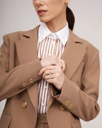 Camel-colored classic jacket with expressive shoulder line | AYANO Nolo Store