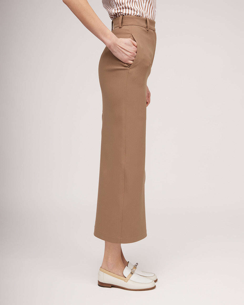 Elegant camel-colored wool pencil skirt | MACARIA Nolo Store