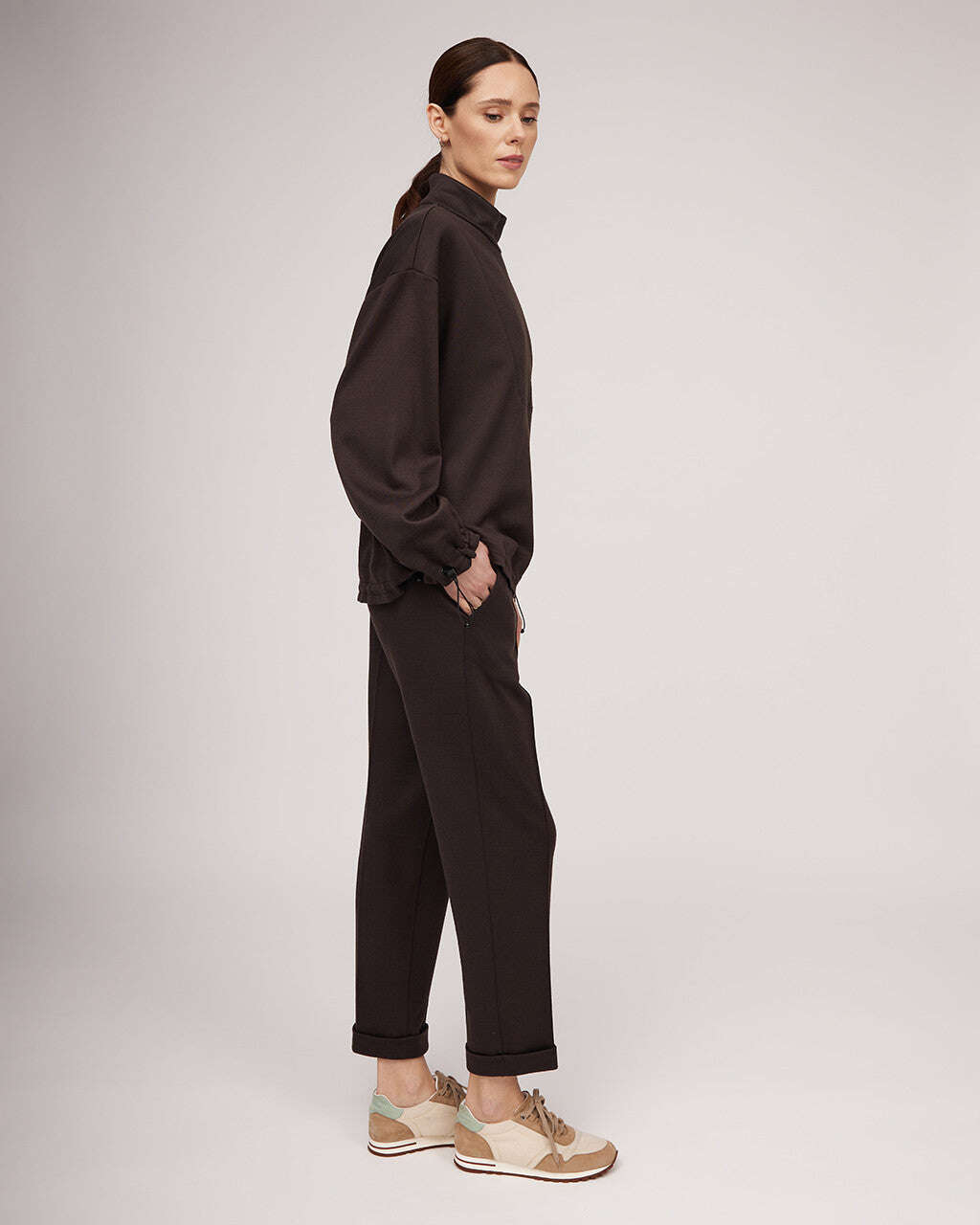 Chocolate brown knit classic trousers | PETRA Nolo Store