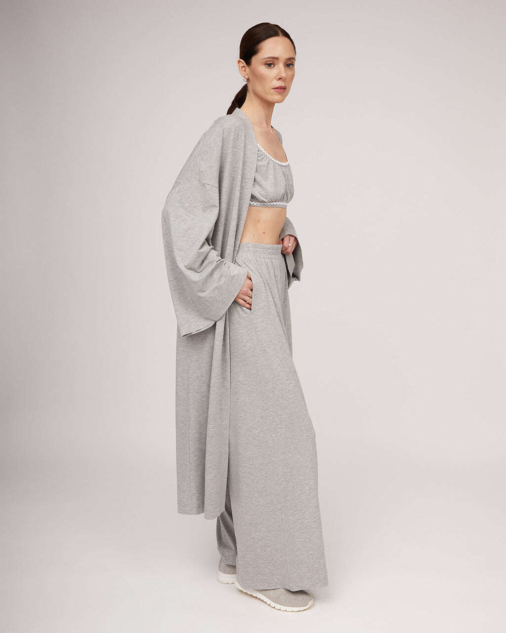 Light grey kimono-style cardigan without closure | TONIA Nolo Store