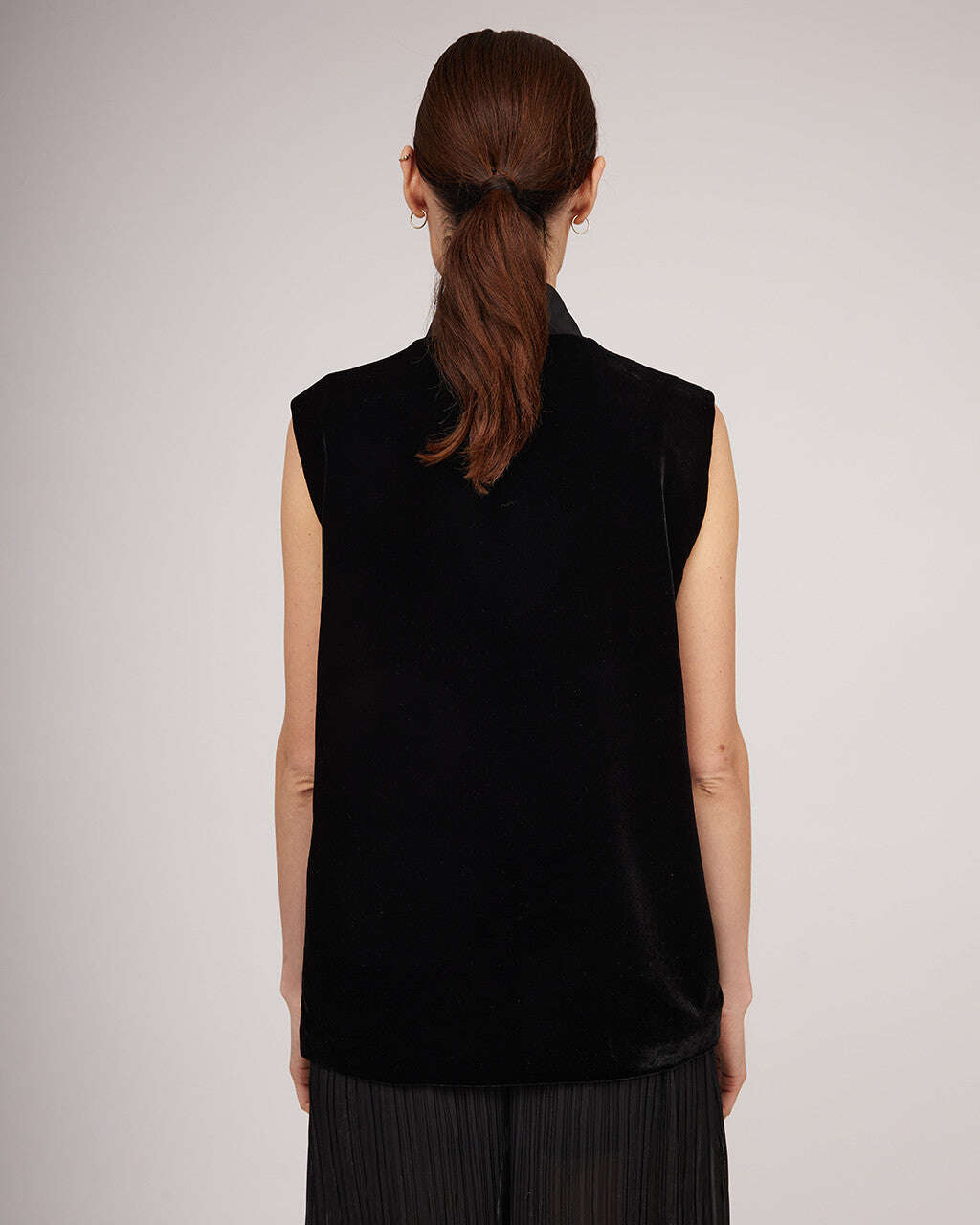 Black silk velvet straight cut vest | OTTILIA Nolo Store