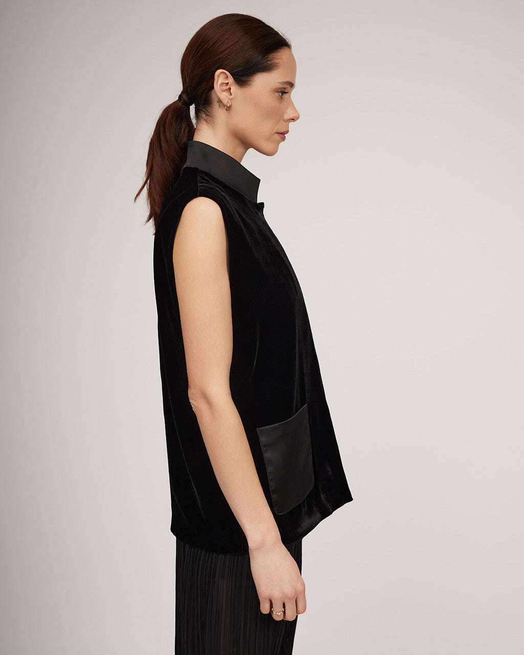 Black silk velvet straight cut vest | OTTILIA Nolo Store