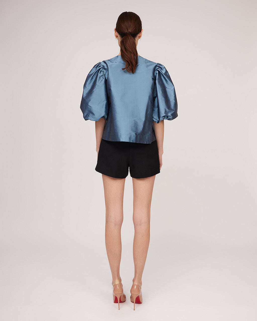 Blue natural silk blouse with puffy sleeves | ELETTRA Nolo Store
