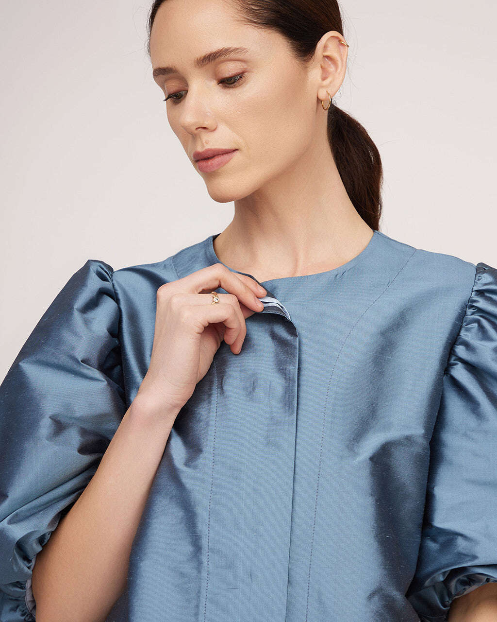 Blue natural silk blouse with puffy sleeves | ELETTRA Nolo Store