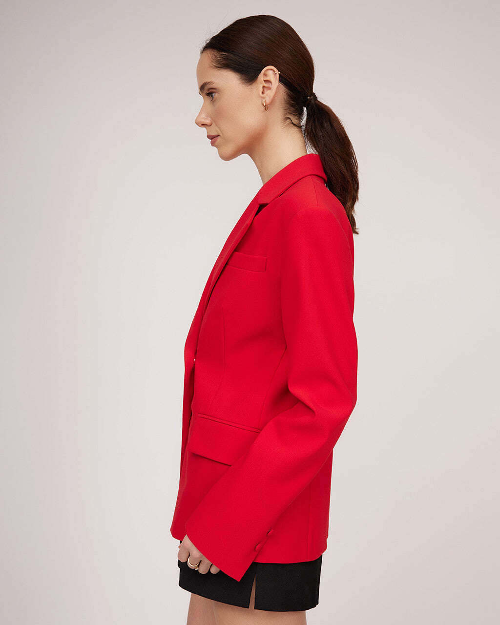 Red classic jacket with expressive shoulder line | AYANO Nolo Store