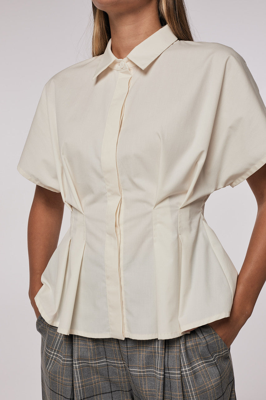 Elegant silk blouse with short sleeves | AKEIN