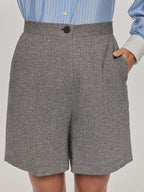 Classic Bermuda shorts with pleats and belt | EMIKOY Nolo Store