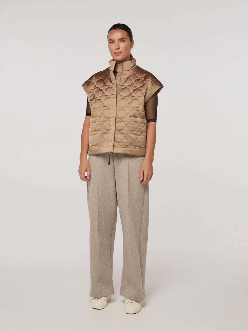 Sporty vest with a narrow cut | IORI Nolo Store