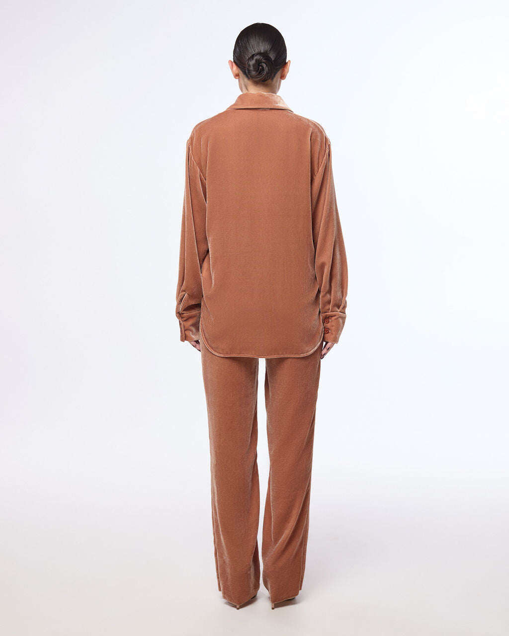 Camel-colored, loose silhouette silk satin trousers | NOBU Nolo Store