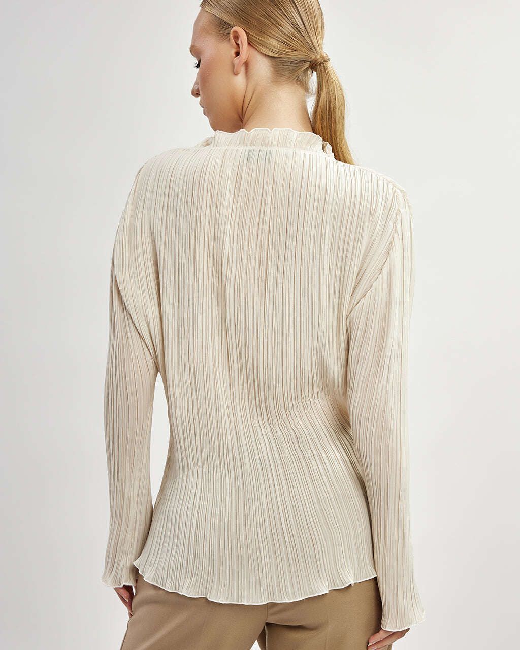 Pleated blouse | LUCRECIA Nolo Store