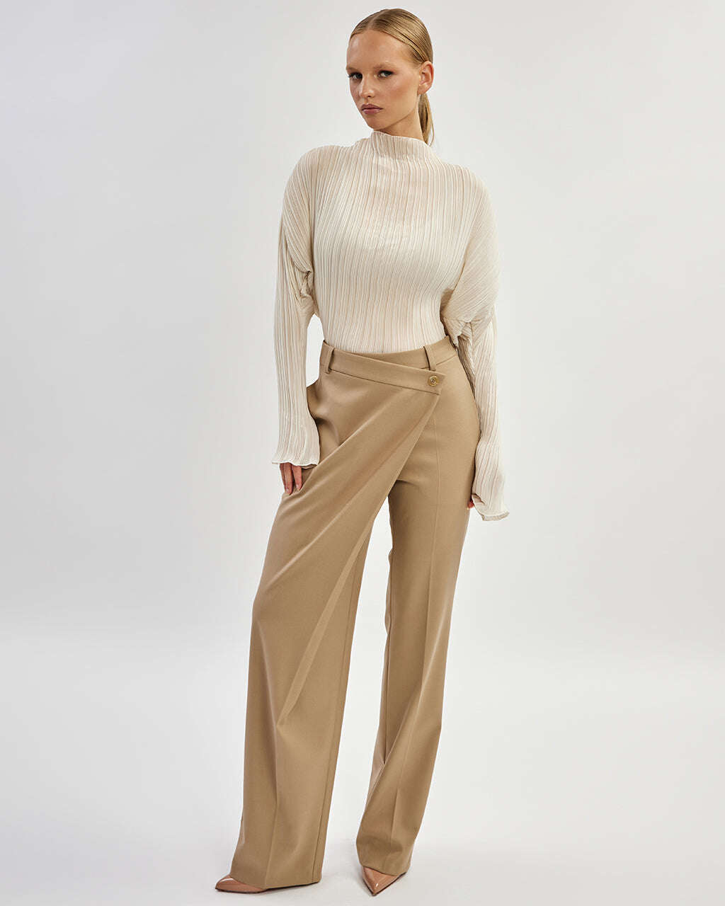 Biege asymmetrical cut trousers |FRANCA Nolo Store