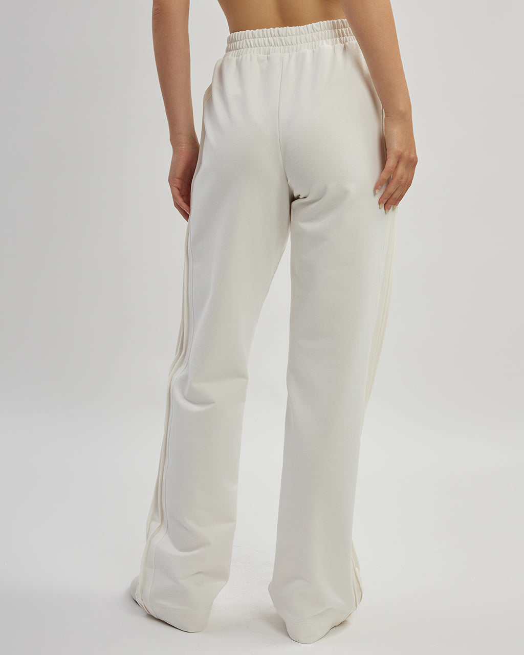 White straight cut cotton trousers |ELSA – Nolo Store White straight cut cotton trousers |ELSA – Nolo Store