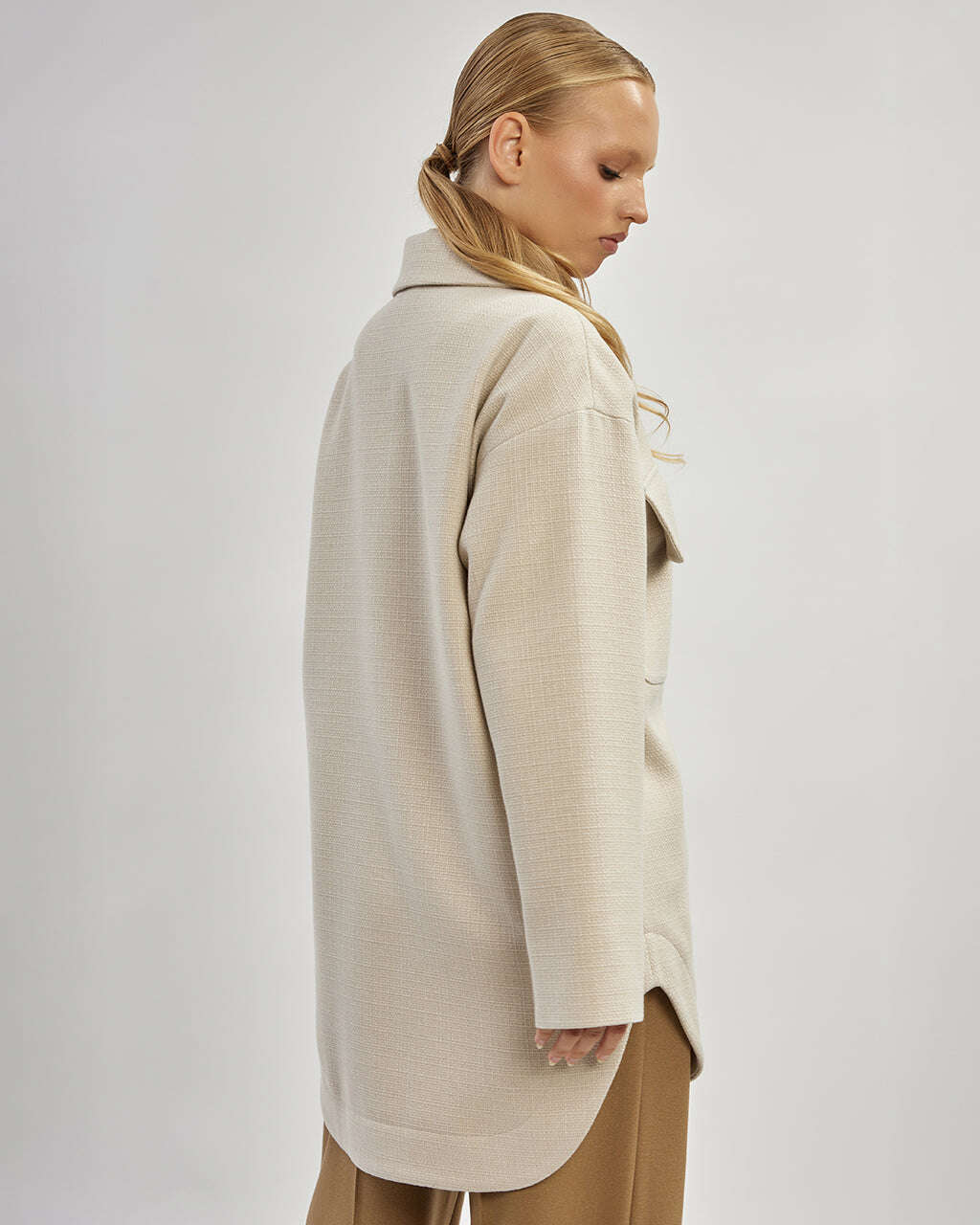 Overshirt in beige with collar | DEBORA Nolo Store