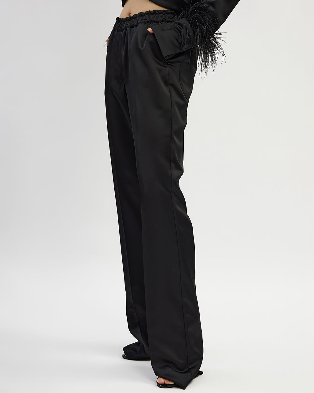 Taisna piegriezuma satīna bikses | CLARA