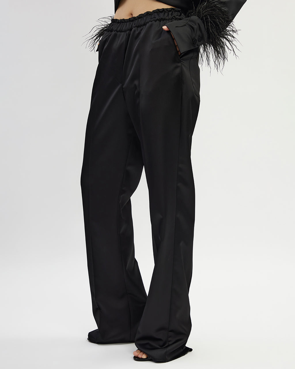 Taisna piegriezuma satīna bikses | CLARA