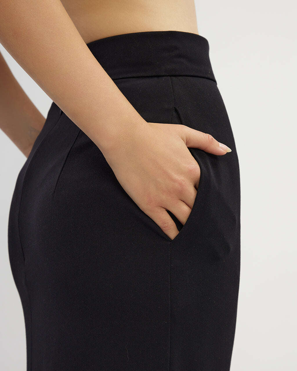 Black midi raffle detail skirt |KARINA Nolo Store